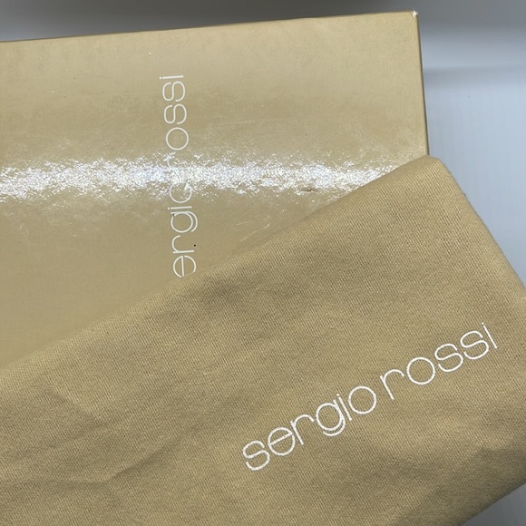 Sergio Rossi pink suede heels - Picture 6 of 8